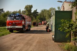 Hasiči na Slánsku zabránili obrovskému úhynu drůbeže
