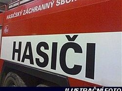 Ve Stříteži na Jihlavsku hořel ráno rodinný dům, s plameny bojovalo pět jednotek hasičů
