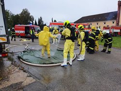 18 evakuovaných při úniku čpavku v Třeboni