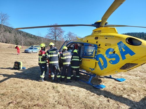 Pád z oblohy skončil záchrannou akcí