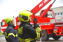 V Hlučíně absolvovali specializační kurz jeřábníků a vazačů