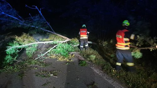 Silný vítr zaměstnal hasiče v Libereckém kraji, nejvíce na Semilsku