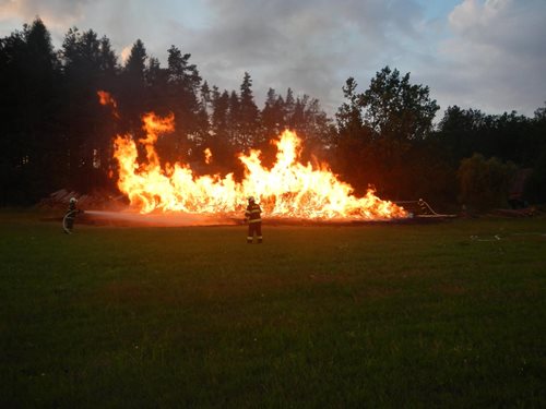 Požár klestu na Otíně