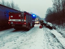 Dopravní nehoda osobního auta Teplice - Třešňovka