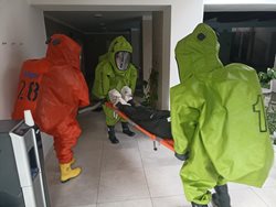 V hotelu unikla nebezpečná látka