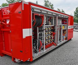 Hasičský záchranný sbor Libereckého kraje nově disponuje kombinovaným hasicím kontejnerem KKH 0/0/1500/720/1000