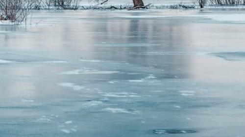 Hasiči varují před riziky na zamrzlých vodních plochách