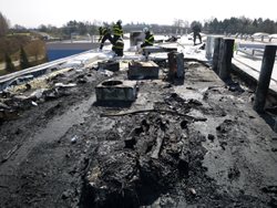 V Jičíně hořela střecha nově budované průmyslové haly