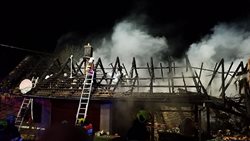 Čtyřmilionová škoda po požáru domu a stodoly