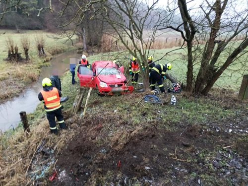 Chytré hodinky pomohly k rychlému vyproštění po vážné nehodě