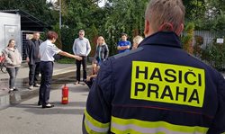 Informační balíček pražských hasičů zaujal