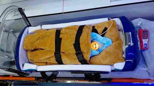 Když se dítě narodí dříve, než sanitka dorazí do porodnice. Záchranáři mají speciální BabyPod