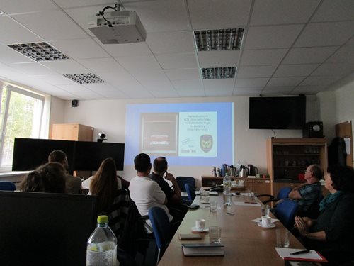 Seminář pro učitele ZŠ v sídle krajských hasičů ve Zlíně.