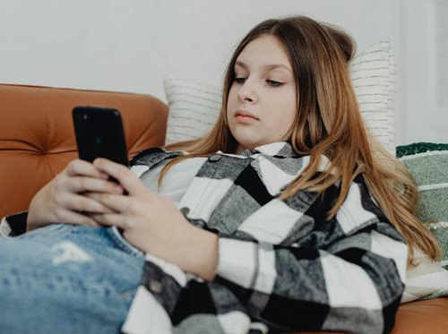 Den bezpečnějšího internetu připomíná rizika online světa