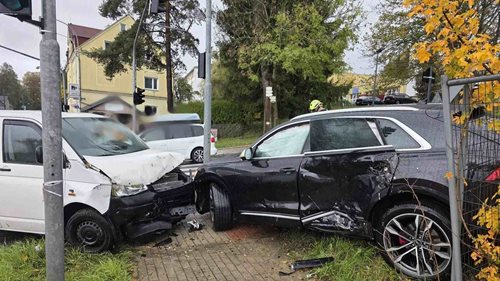 Hasiči během víkendu zasahovali více než osmdesátkrát. Odstraňovali stromy, likvidovali požáry i zachraňovali ovci
