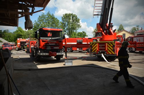 Při požáru mlýna na Mladoboleslavsku byl vyhlášen třetí poplachový stupeň