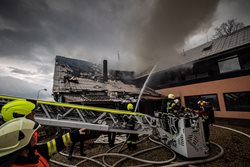 Požár penzionu na Jičínsku napáchal milionové škody