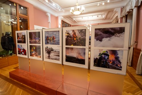 Nová vernisáž představuje práci hasičů detailně v ostravském muzeu