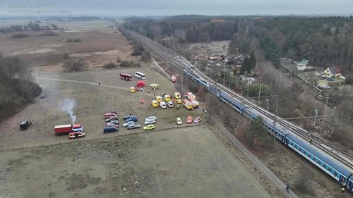 Srážka vlaků zranila 30 lidí. Policie obvinila strojvůdce, který měl projet návěstidlo Stůj