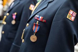 V Hradci Králové se uskutečnilo slavnostní shromáždění hasičů spojené s předáváním medailí