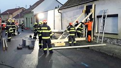 V Modřicích jsme zajistili staticky narušený objekt