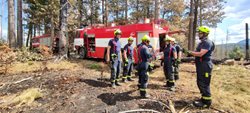 Po patnácti dnech nasazení se odřad hasičů vrací do Pardubického kraje