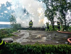 Miliónová škoda po požáru sauny ve Zvíkovském Podhradí