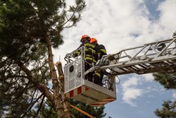 Pokračovalo odstraňování následků bouřky