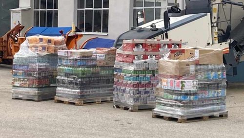  Policisté nevěřili vlastním očím. Dodávka byla přetížená o více než 4,5 tuny