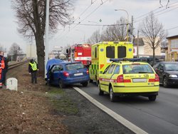 Dopravní nehoda zkomplikovala dopravu v Otrokovicích