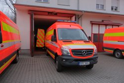 Hasiči opět rozváželi z Ostravy do MS kraje školní antigenní testy