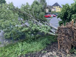 Noční déšť a vítr zaměstnal ve 171 případech hasiče v Moravskoslezském kraji