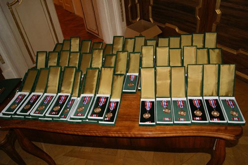 Slavnostní předání služebních medailí Za věrnost příslušníkům HZS Ústeckého kraje