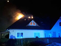 Požár střechy rodinného domku v Rapotíně na Šumpersku