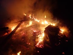Noční požár stodoly