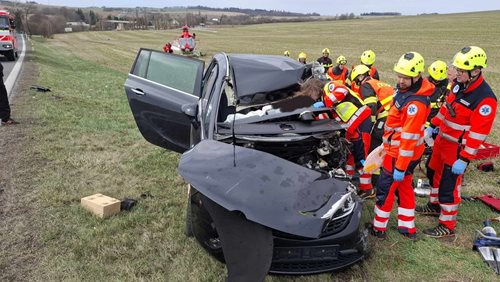 Vážná dopravní nehoda vyžádala rychlý zásah IZS