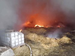 Požár seníku na Žďársku za sebou zanechal škodu 4,5 milionu korun