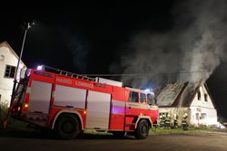 Likvidace požáru rodinného domu na Olomoucku.
