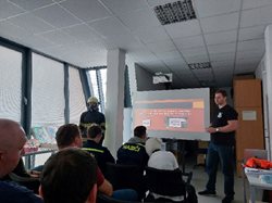 První běh kurzu Instruktor preventivně výchovné činnosti v hasičské stanici Praze-Modřanech
