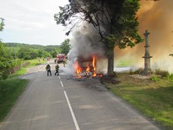 Na Kudlově shořel autobus