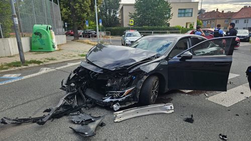 Ujížděl policistům ulicemi Brna. Zastavila ho až další nehoda