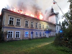 Vyšetřování potvrdilo, že v srpnu byl zámek v Horním Maršově  zapálen úmyslně 