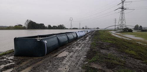 Hasiči zasahovali na řece Moravě