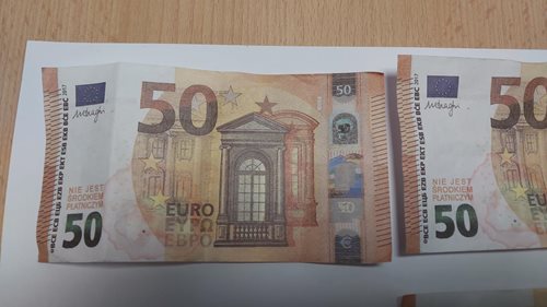 Policie varuje před falešnými eury. V oběhu se objevily neplatné bankovky