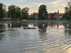 Netradiční podzimní výlov ve Štolmíři na Českobrodsku