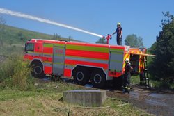 Hasiči likvidovali požár skládky v Holasovicích na Opavsku