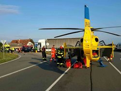 Nehoda osobního a nákladního auta