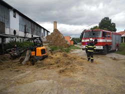 Tragická nehoda v  areálu  zemědělského družstva  v Dobšicích