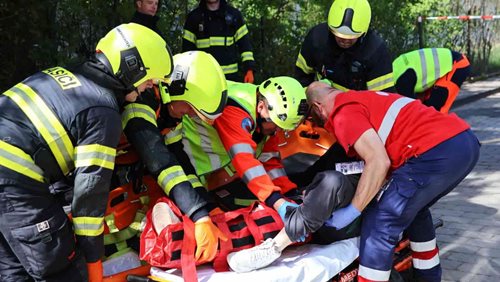 Výbuch a únik nebezpečných látek prověřily připravenost záchranářů