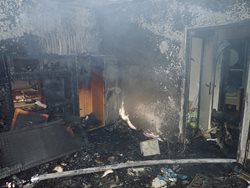 K požáru bytu v Holešově vyjelo v noci šest jednotek hasičů. Aktualizace